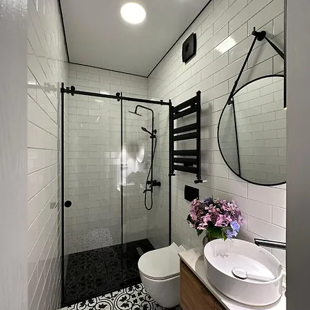 Home Side Apartment Batumi Exterior photo